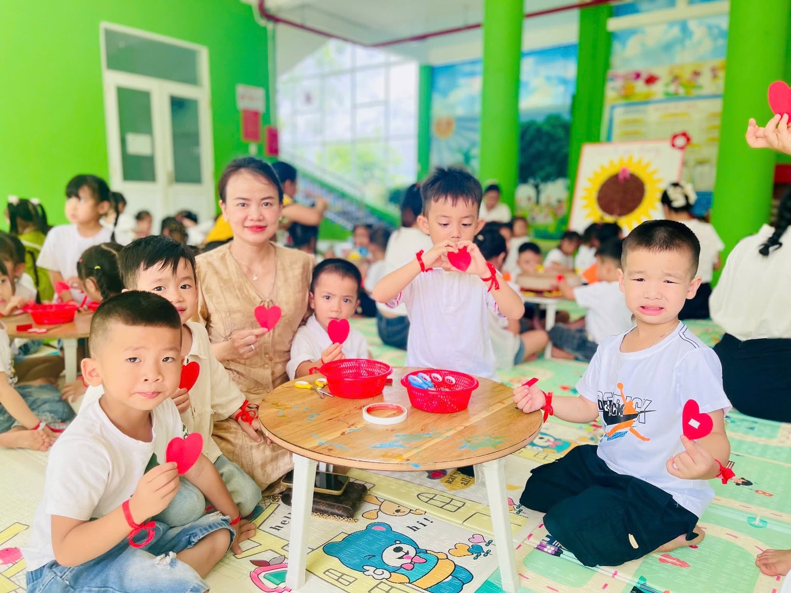 Hoạt động phong phú